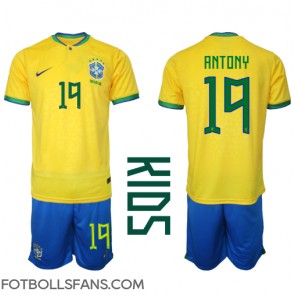 Brasilien Antony #19 Replika Hemmatröja Barn VM 2022 Kortärmad (+ Korta byxor)